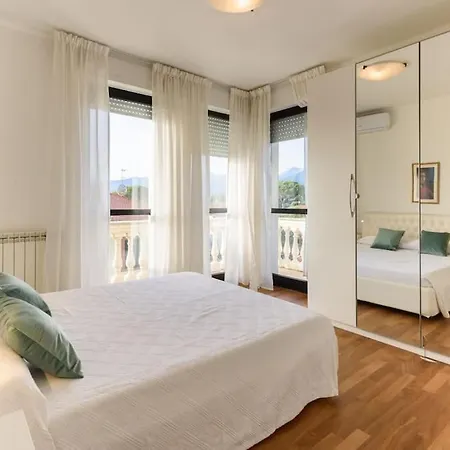 Royal Sea View Private Parking Lejlighed