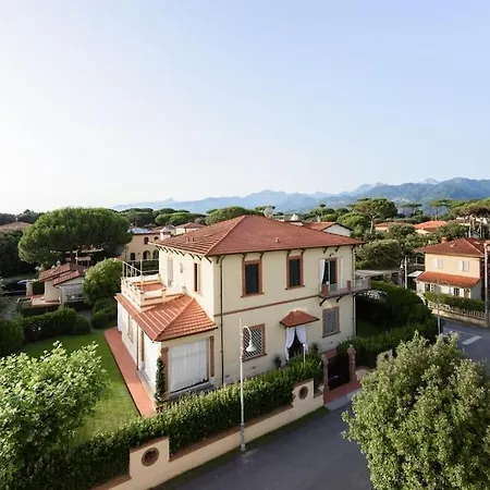 Royal Sea View Private Parking * Marina di Pietrasanta
