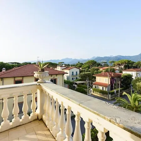 Royal Sea View Private Parking * Marina di Pietrasanta