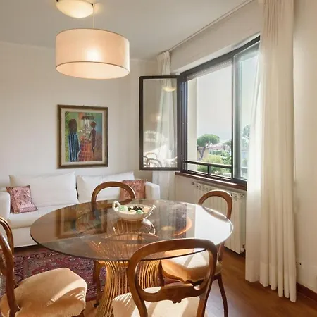 Royal Sea View Private Parking *